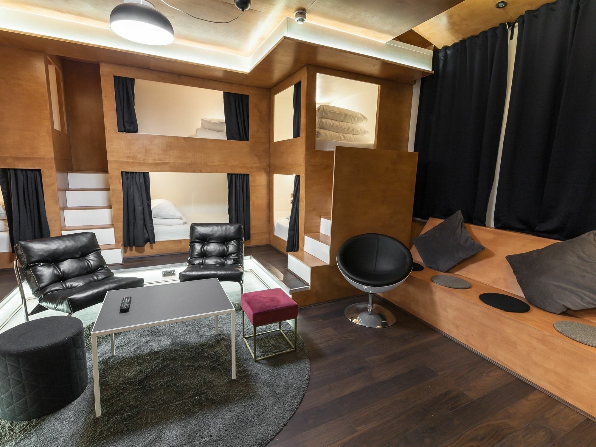 Kapsule Apartments Ливърпул Екстериор снимка