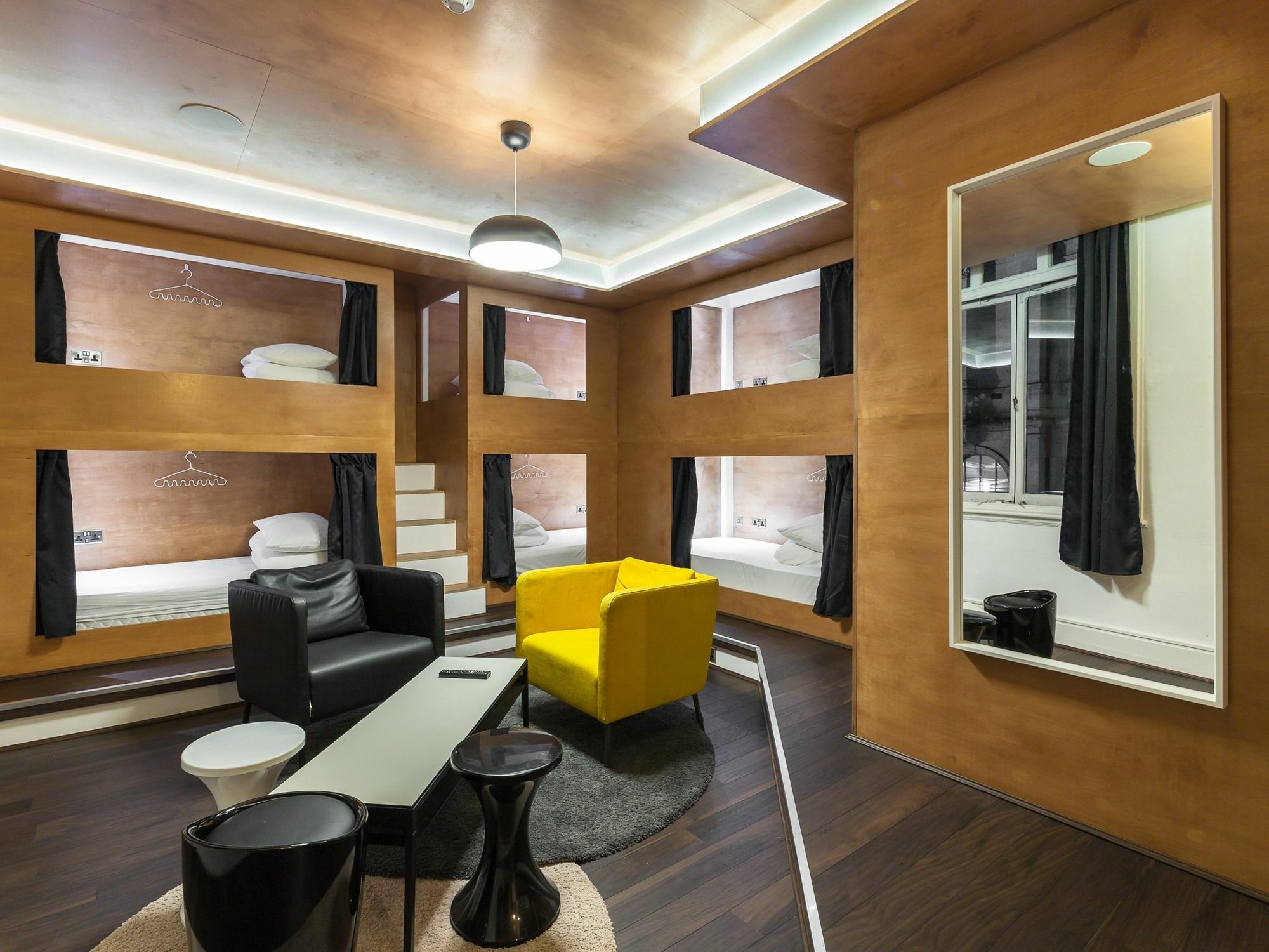 Kapsule Apartments Ливърпул Екстериор снимка